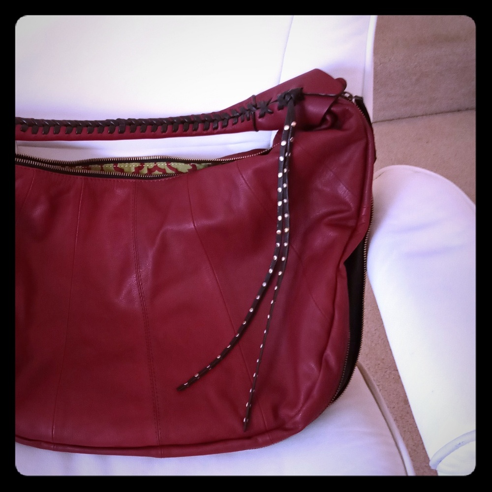 ORYANY GIGUNDOUS HOBO BAG SUPER STYLIN'